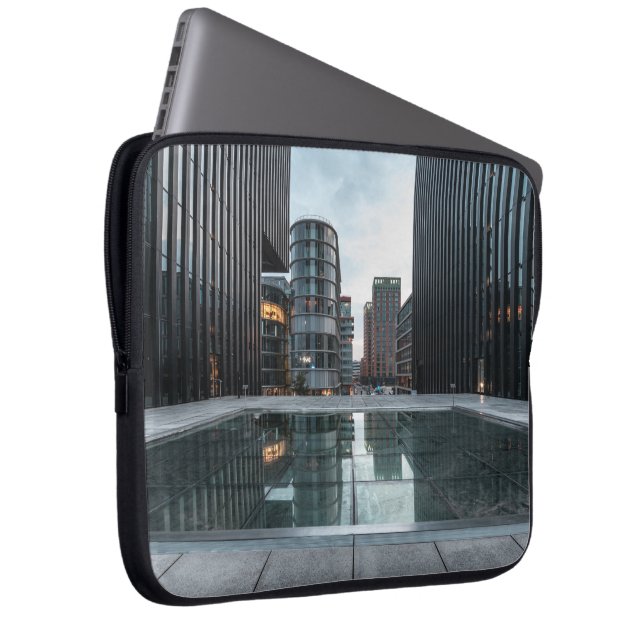 Dusseldorf Duitsland Laptop Sleeve (Voorkant Rechts)