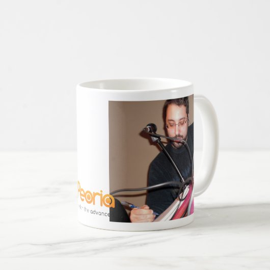 Dustin Mok (Voorkant rechts)