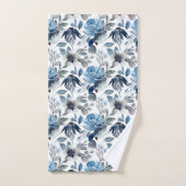 Dusty Baby Blue Floral Pattern Bad Handdoek (Handdoek)
