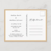 Dusty Beige Elegant Script Wedding Save the Date Aankondigingskaart (Achterkant)