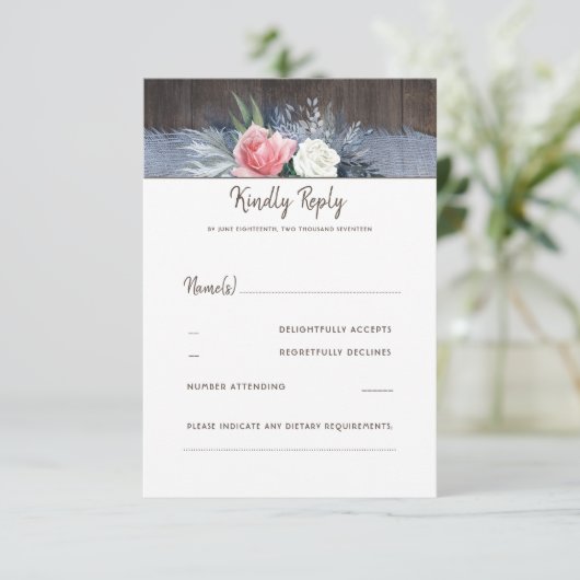 Dusty Blauw en Blush Rustiek Land Bruiloft RSVP (Staand voorkant)