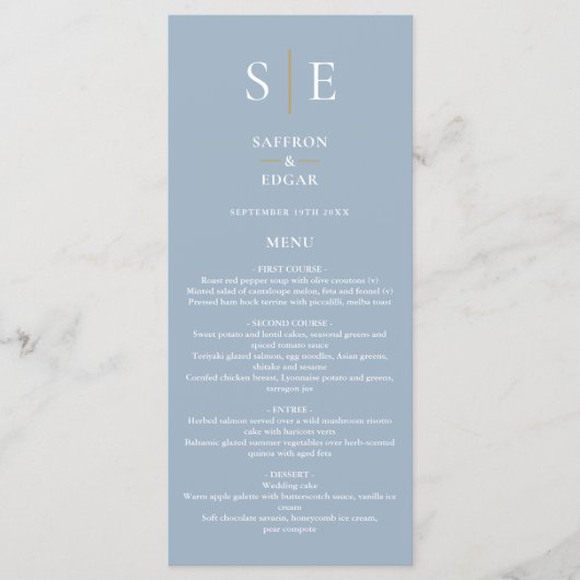 Dusty Blauw en Goud Monogram Bruiloft Diner Menu (Voorkant)
