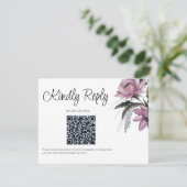 Dusty Blauw en Roze Bloemen Moderne Huwelijk QR Co RSVP Kaartje (Staand voorkant)