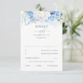Dusty Blauw en Wit Bloemen Bruiloft RSVP Kaartje (Staand voorkant)