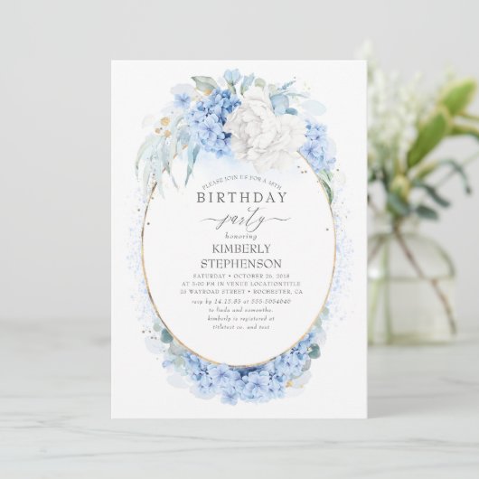 Dusty Blauw en Wit Bloemen Verjaardagsfeest Kaart (Staand voorkant)