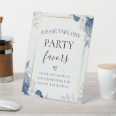 Dusty Blauw Goud Bloemen bruiloft Party Sign Reclamebord Met Voetstuk (Insitu)