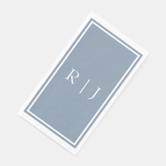 Dusty Blauw Monogram Aangepaste Naam Elegante Brui Servet (Hoek)