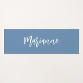 Dusty blauw wit aangepaste naam script yogamat (Voorkant (horizontaal))