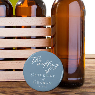 Dusty Blauw Wit Typografie Kustbruiloft Button Flesopener