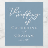 Dusty Blauw Wit Typografie Kustbruiloft Wijn Etiket (Enkel label)