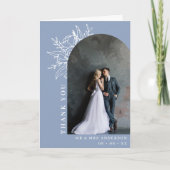 Dusty blauwe bloemenboog foto bruiloft gevouwen bedankkaart (Voorkant)
