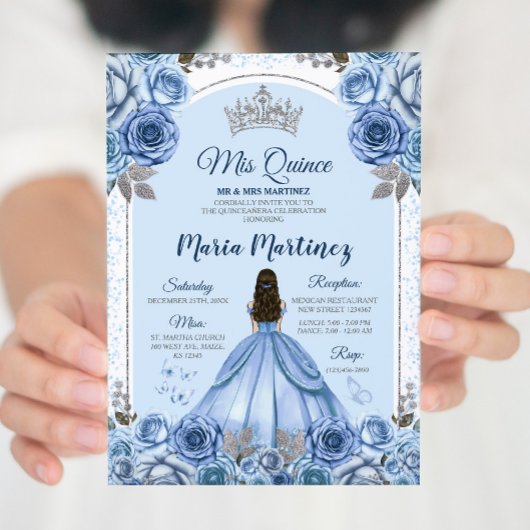 Dusty Blauwe Vlinder Prinses Zilver Quinceañera Kaart