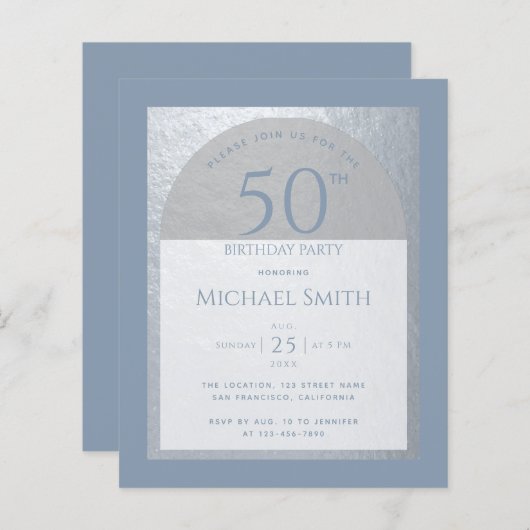 Dusty Blue 50th Birthday Silver Budget Invitation (Voorkant / Achterkant)