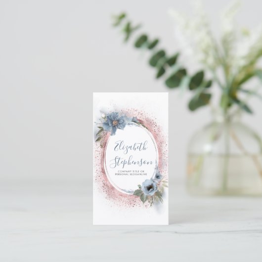 Dusty Blue and Roos Gold Glitter Modern Floral Visitekaartje (Staand voorkant)