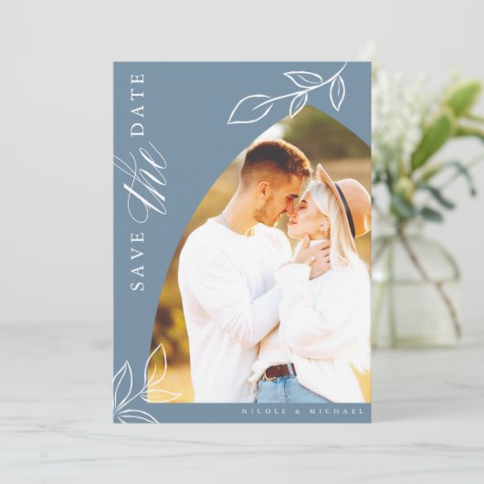 Dusty Blue Arch Boho Minimal Leaf Photo Save The Date (Staand voorkant)