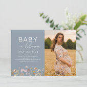 Dusty Blue Baby in Bloom Foto Baby shower Kaart (Staand voorkant)