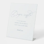 Dusty Blue Baby shower Luier Raffle Reclamebord Met Voetstuk (Voorkant)