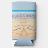 Dusty Blue Beach bruiloft 2 harten Seltzer Blikjeskoeler (Achterkant)