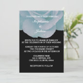 Dusty Blue Black Floral Roos Cool Elegant Wedding Kaart (Staand voorkant)