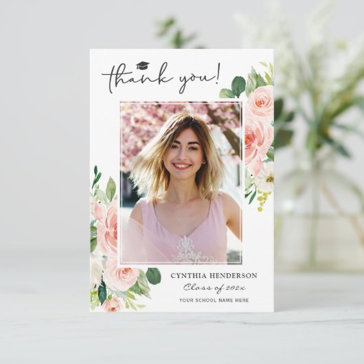 Dusty Blue Blush Pink Floral Afstuderen Foto Bedankkaart (Staand voorkant)