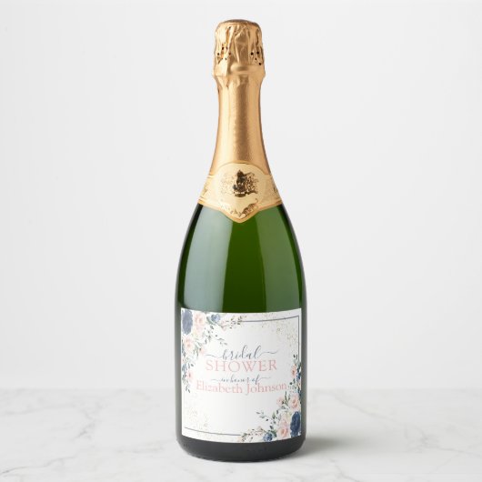 Dusty Blue Blush Pink Gold Floral Vrijgezellenfees Sparkling Wijnetiket (Voorkant)