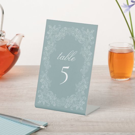 Dusty Blue  Botanical Wreattable Reclamebord Met Voetstuk (Insitu)