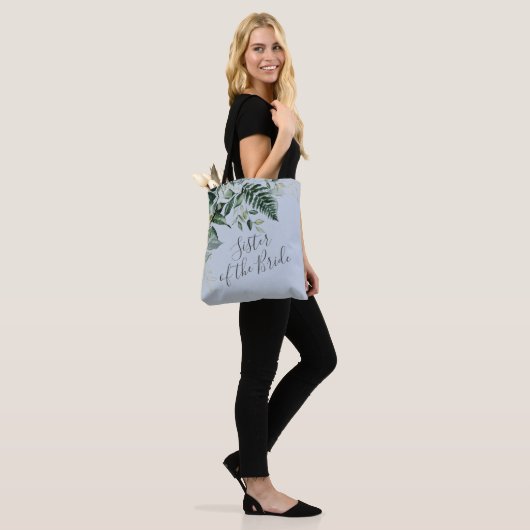 Dusty blue botanical Zuster van het bruidgeschenk Tote Bag (Op model)