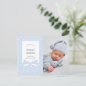 Dusty Blue Bow Baby Boy Fotoaankondiging Aankondigingskaart (Staand voorkant)