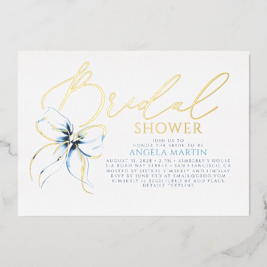 Dusty Blue Bow Elegant Script Modern Bridal Shower Folie Uitnodiging (Voorkant)