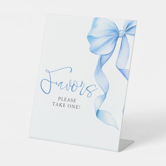 Dusty Blue Bow Vrijgezellenfeest Favors Reclamebord Met Voetstuk (Voorkant)