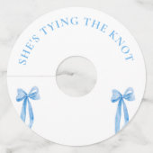 Dusty Blue Bow Ze bindt de knoop Bachelorette Wijnglaslabel (Voorkant)