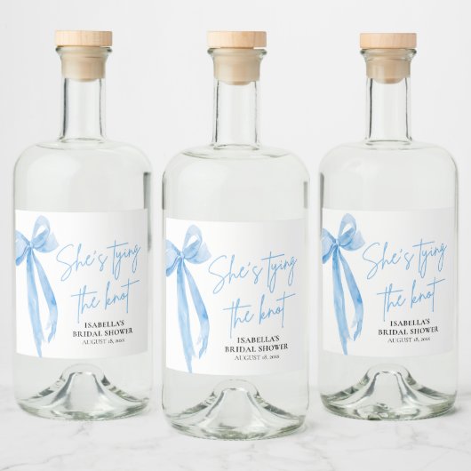 Dusty Blue Bow Ze bindt de knoop Vrijgezellenfeest Likeurfles Etiket (Flessen)