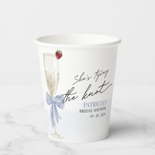Dusty Blue Bow Ze bindt de knoop Vrijgezellenfeest Papieren Bekers (Achterkant)