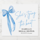 Dusty Blue Bow Ze bindt de knoop Vrijgezellenfeest Sparkling Wijnetiket (Enkel label)