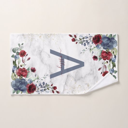 Dusty Blue Burgundy Floral Marble Name Monogram Bad Handdoek (Handdoek)