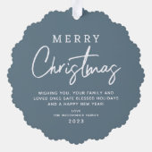 Dusty Blue Christmas Script Familienaam Aangepast Ornament Kaart (Achterkant)