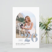 Dusty Blue Class of 2025 Arch Photo Afstuderen (Staand voorkant)