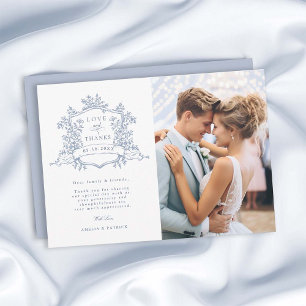 Dusty Blue Classic Floral Crest Trouwfoto Bedankkaart