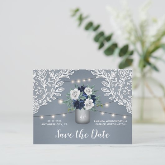Dusty Blue Country Lace Mason Jar Save the Date Aankondigingskaart (Staand voorkant)
