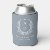 Dusty Blue Crest Modern Monogram Wedding Blikjeskoeler (Blikje Voorkant)