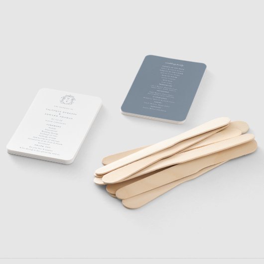 Dusty Blue Crest Monogram Weddenprogramma Handwaaier (Niet-gemonteerd)