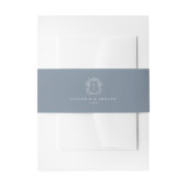 Dusty Blue Crest Monogram Weddenschap Uitnodigingen Wikkel (Voorkant Voorbeeld)