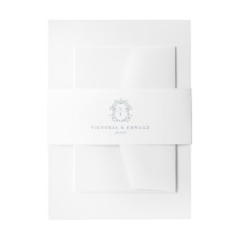 Dusty Blue Crest Monogram Weddenschap Uitnodigingen Wikkel