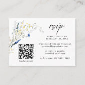 Dusty Blue Dainty Floral QR Code Wedding RSVP Informatiekaartje (Voorkant)