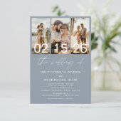 Dusty Blue De bruiloft van foto QR code Elegant Kaart (Staand voorkant)