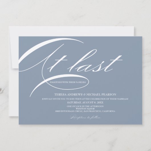 Dusty Blue Elegant Eindelijk Kalligrafie Bruiloft Kaart (Voorkant)