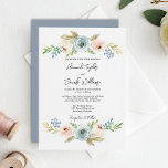 Dusty Blue Elegant Floral Rustic Wedding Kaart<br><div class="desc">Deze Dusty Blue en Blush Pink Floral Wedding Invitation is perfect voor een lente,  zomer of herfst bruiloft. Deze uitnodiging bevat romantische waterverf floralen in stoffig blauw en wazig roze met groen. Maak deze uitnodiging zelf door je namen en al je trouwgegevens op te nemen.</div>