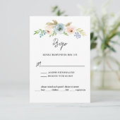 Dusty Blue Elegant Floral Rustic Wedding RSVP Kaartje (Staand voorkant)