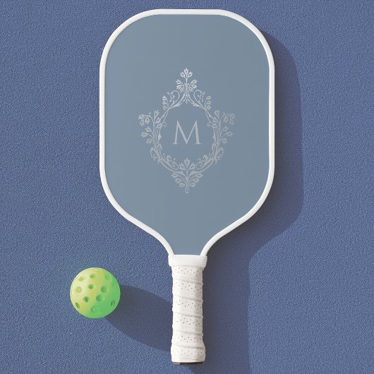 Dusty Blue Elegant Monogram Initiaal Crest Pickleball Paddle