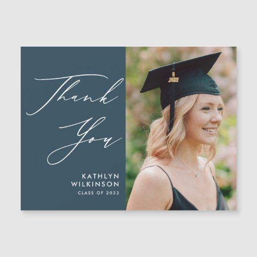 Dusty Blue Elegant Script Afstuderen Hartelijk dan (Voorkant)